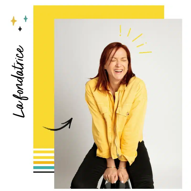 Portrait dynamique et joyeux de la fondatrice de Home Organizer Nantes en chemise jaune soleil. Image professionnelle et chaleureuse de HO BLANDINE, experte en organisation d'intérieur, sur fond clair avec éléments graphiques modernes et accents turquoise.